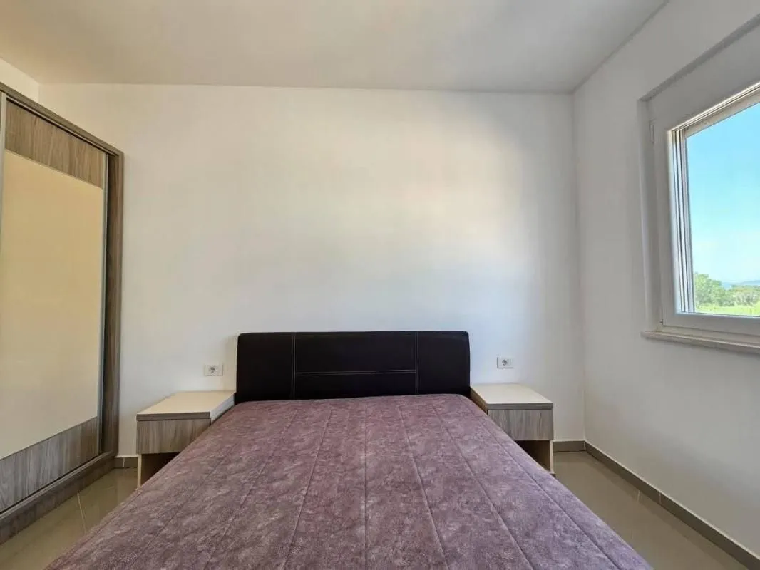 Sale, one bedroom apartment, 59m², Šušanj, Bar