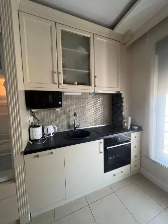 Izdavanje, jednosoban stan, 55m², Adok, Budva