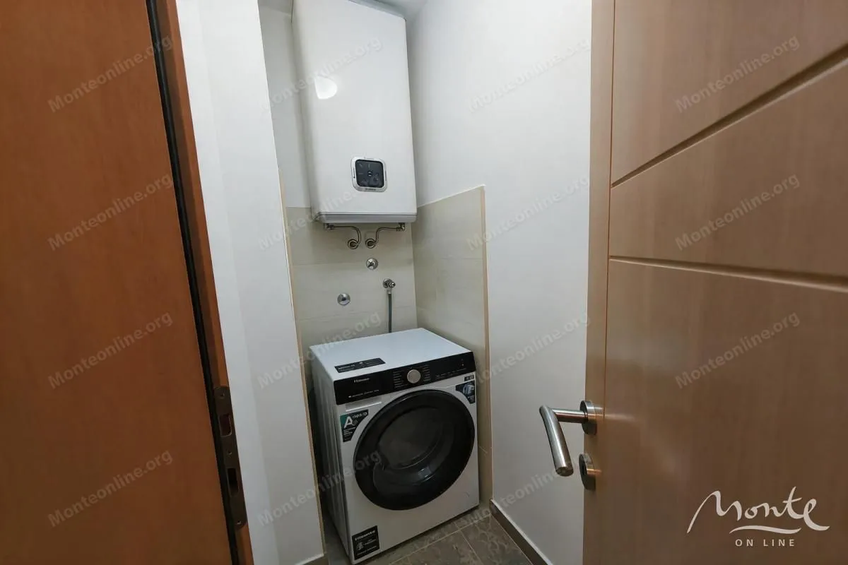 Sale, three bedroom apartment, 98m², Bečići, Budva