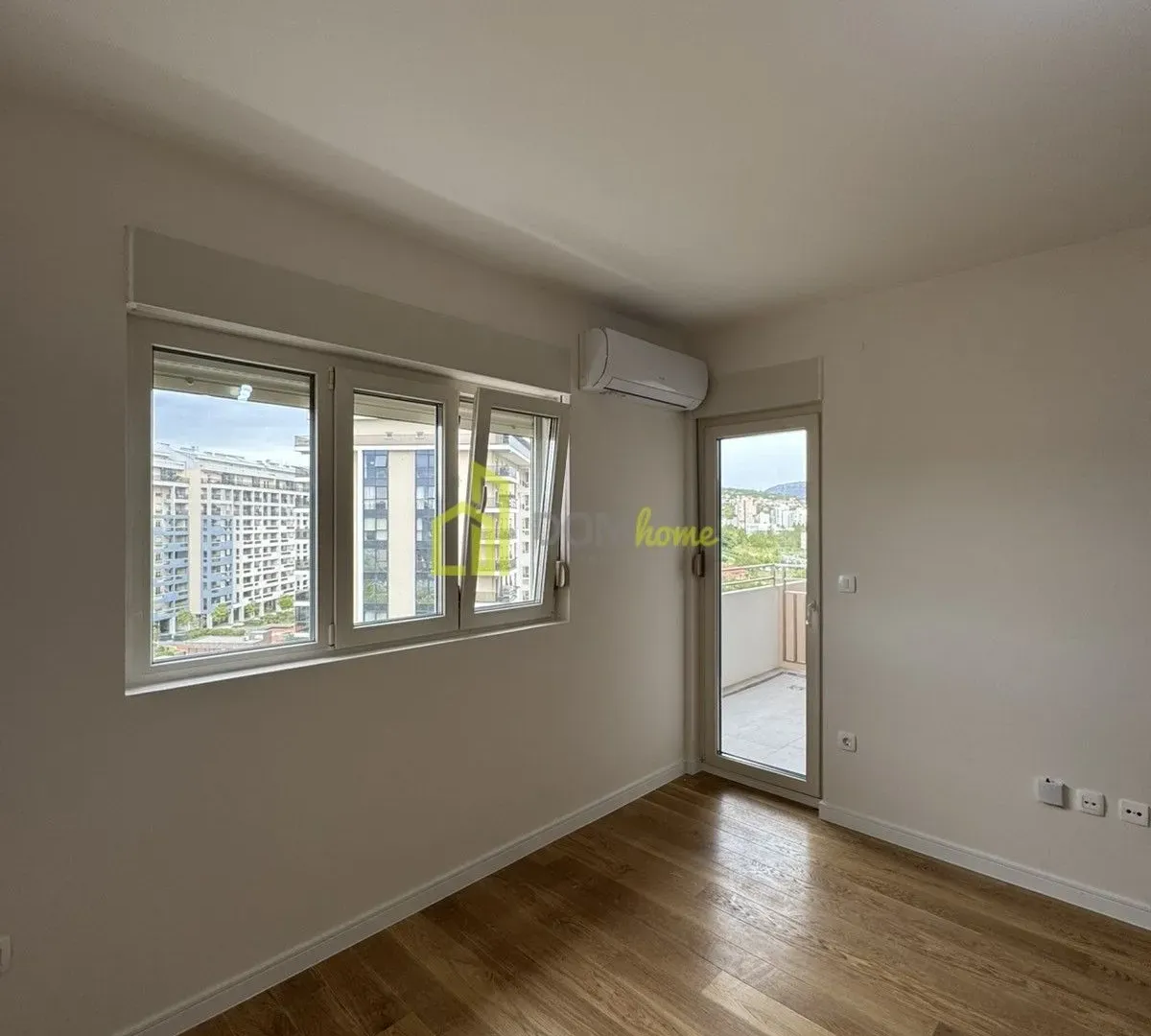 Prodaja, jednosoban stan, 49m², Central Point, Podgorica
