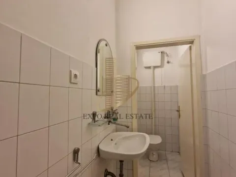 Sale, office space, 176m², Kosančićev Venac, Beograd - image 11