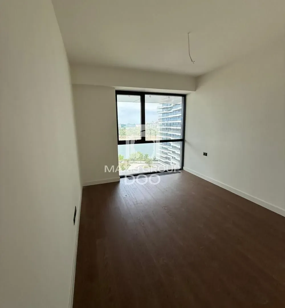 Prodaja, četvorosoban stan, 150m², Savski Venac, Beograd