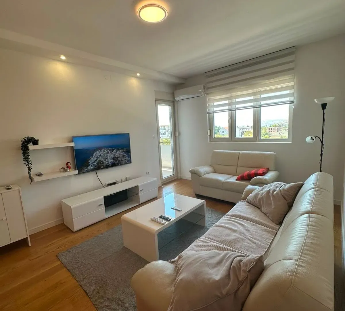 Rent, one bedroom apartment, 49m², Central Point, Podgorica