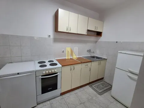 Izdavanje, dvosoban stan, 44m², Sajmište, Novi Sad - image 6