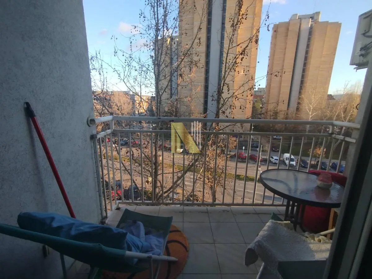 Prodaja, dvosoban stan, 62m², Grbavica, Novi Sad Sve Podlokacije