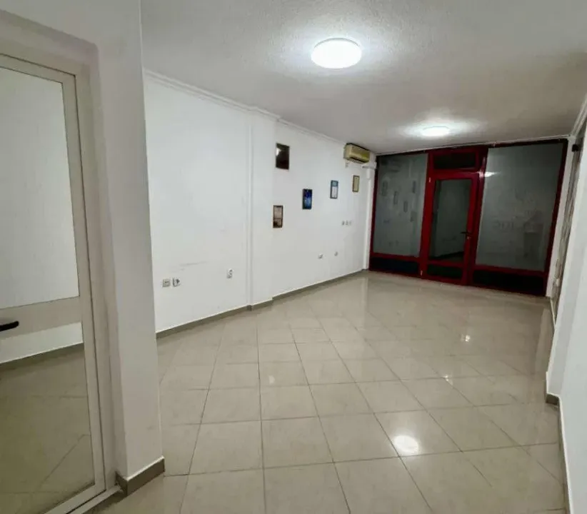 Prodaja, poslovni prostor, 25m², Makedonsko naselje, Bar