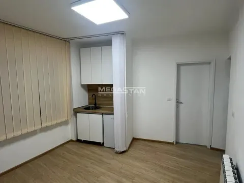 Rent, office space, 72m², Stari Grad, Beograd - image 12