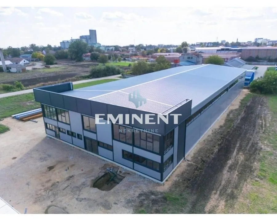 Rent, office space, 1612m², Centar, Inđija