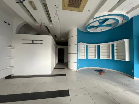 Rent, office space, 91m², Vezirov Most, Podgorica - image 1