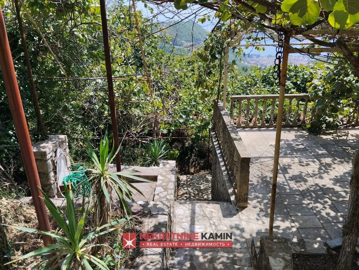 Sale, house, 210m², Markovići, Budva