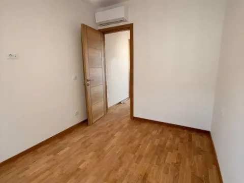 Prodaja, jednosoban stan, 43m², Bečići, Budva - image 7