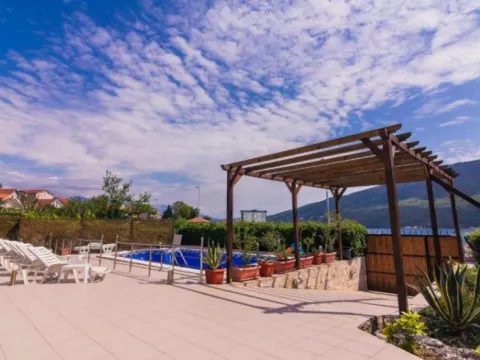 Prodaja, kuća, 270m², Đenovići, Herceg Novi - image 2