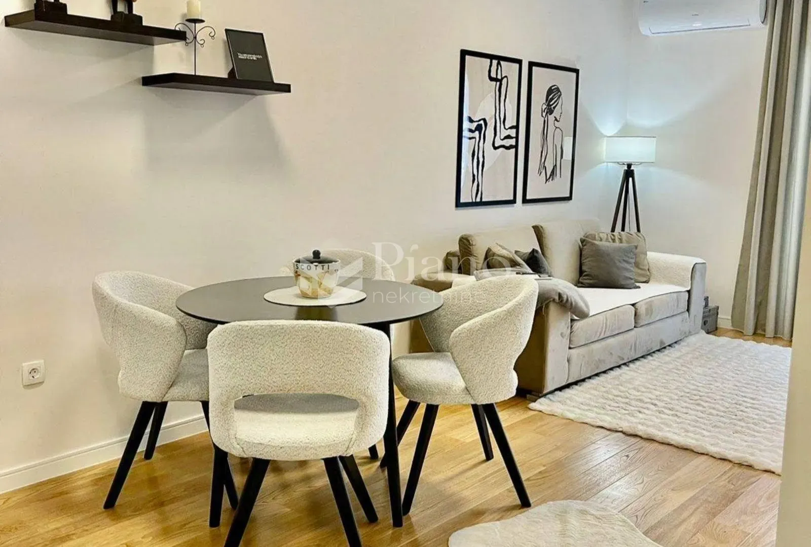 Izdavanje, jednosoban stan, 40m², Central Point, Podgorica