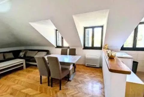 Prodaja, jednosoban stan, 56m2, Centar, Cetinje