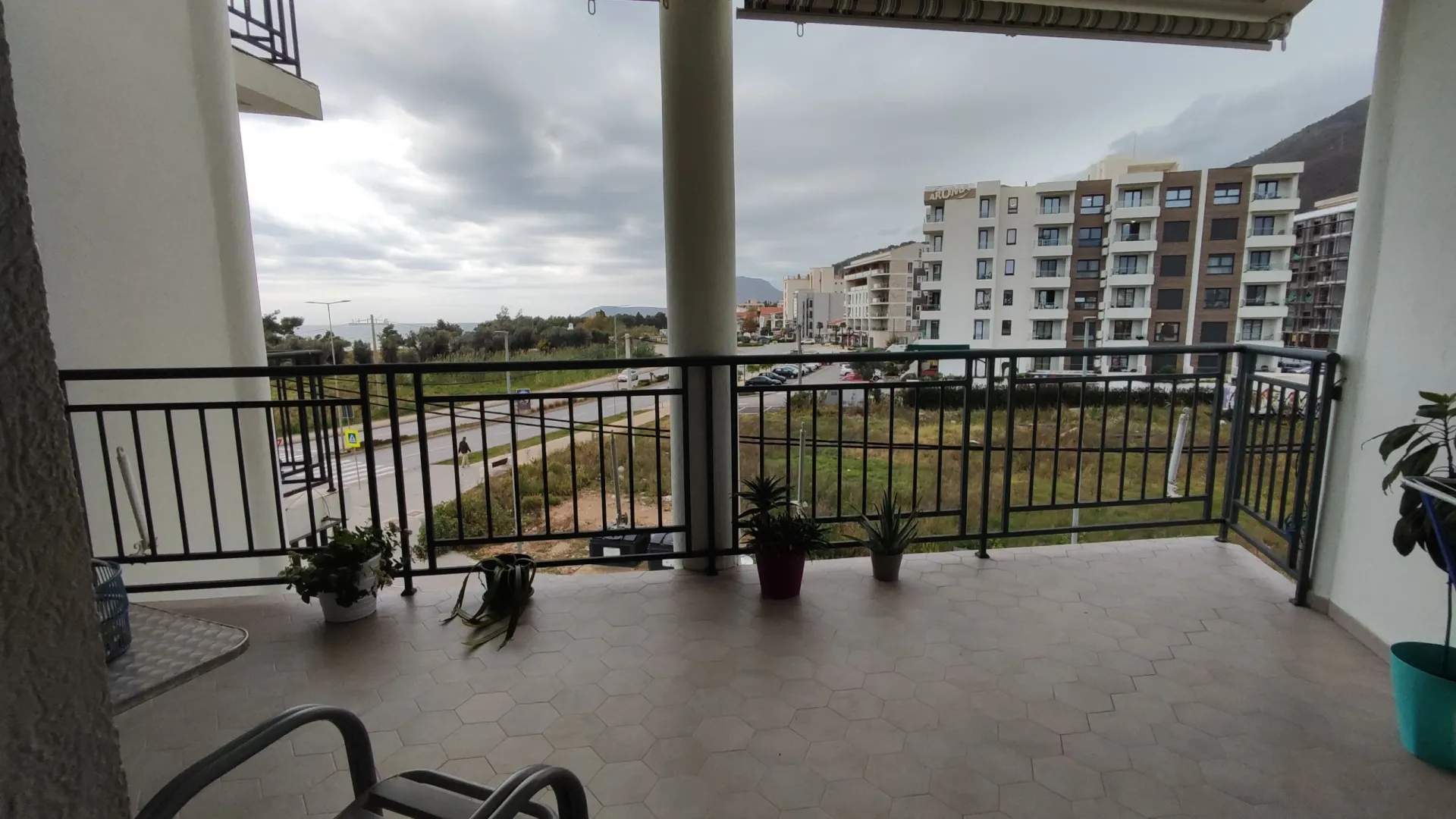 Sale, two bedroom apartment, 104m², Šušanj, Bar