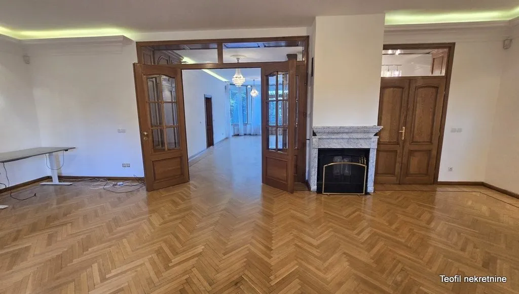 Izdavanje, kuća, 550m², Senjak, Beograd