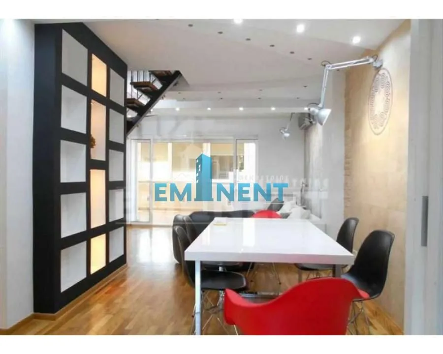 Izdavanje, četvorosoban stan, 140m², Đeram Pijaca, Beograd