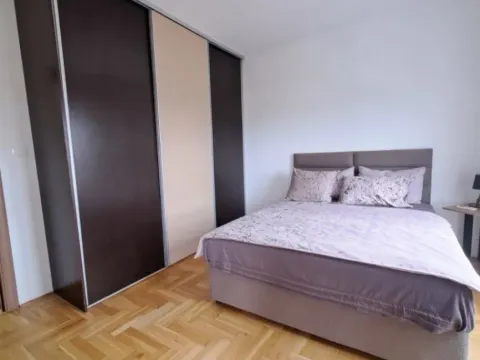 Izdavanje, dvosoban stan, 65m², City Kvart, Podgorica - image 4