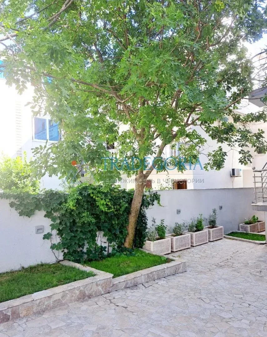 Prodaja, ugostiteljski objekat, 375m², Sutomore, Bar