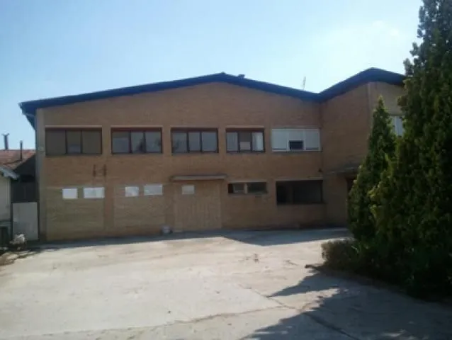 Rent, office space, 3500m², Bečmen, Surčin