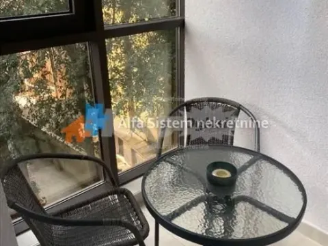 Izdavanje, trosoban stan, 70m², Vračar Sve Podlokacije, Beograd - image 14