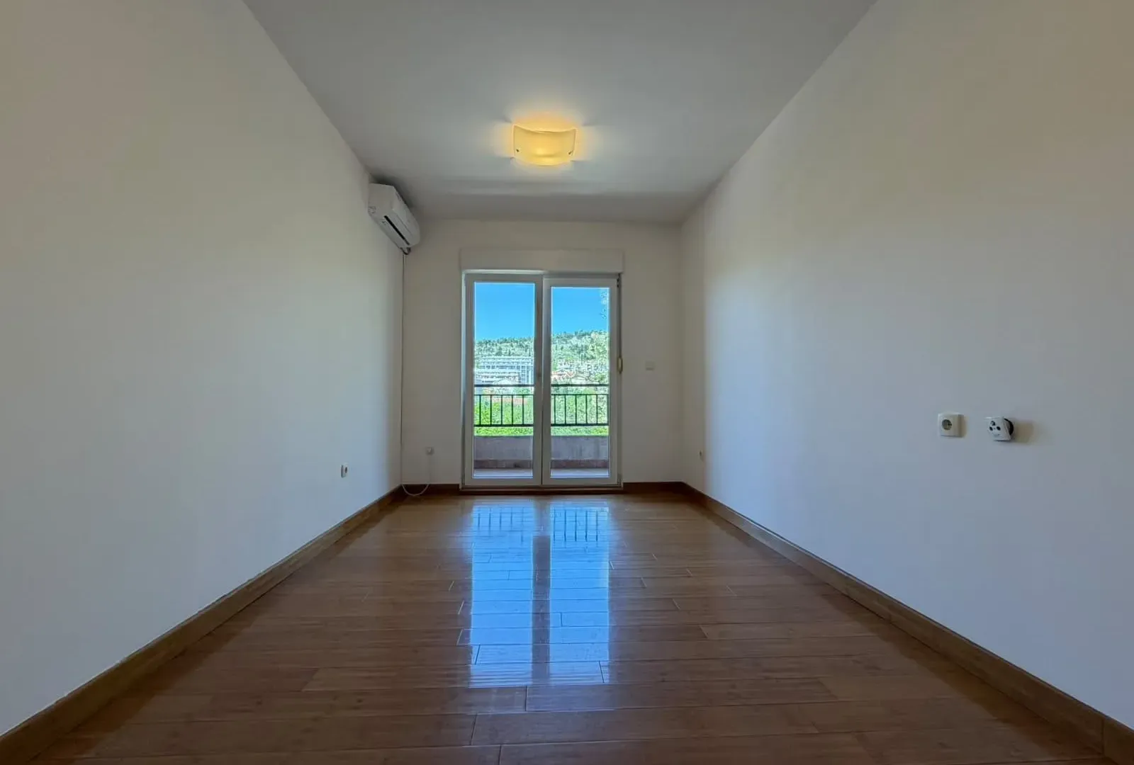 Rent, four bedroom apartment, 109m², Vezirov Most, Podgorica