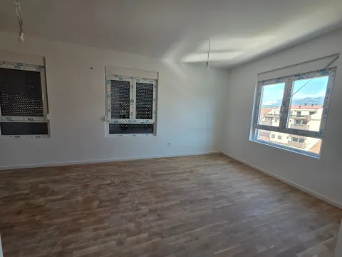 Prodaja, jednosoban stan, 46m², Momišići, Podgorica - image 10