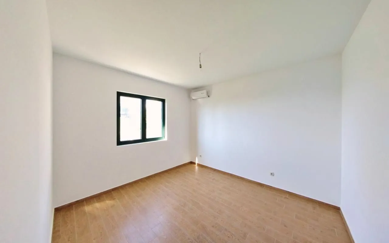 Prodaja, dvosoban stan, 81m², Bečići, Budva