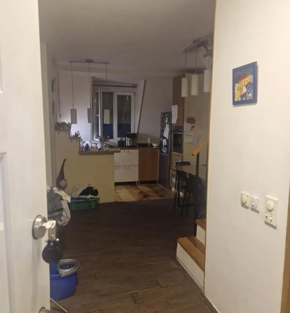 Prodaja, trosoban stan, 72m², Karaburma, Palilula Sve Podlokacije
