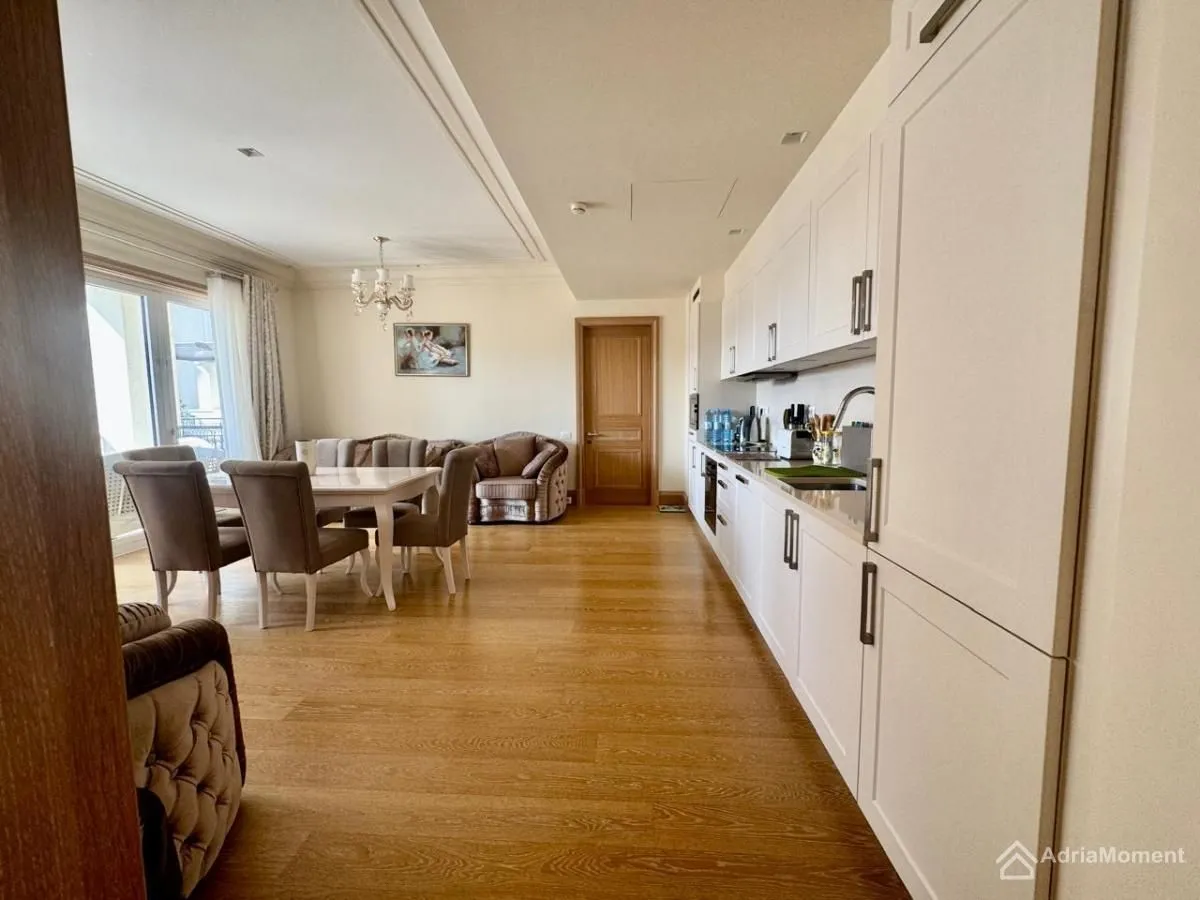 Prodaja, dvosoban stan, 115m², Porto Montenegro, Tivat