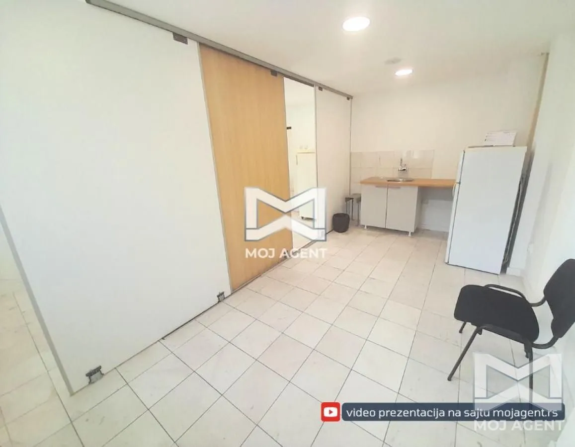 Rent, office space, 95m², Gradska Bolnica, Niš