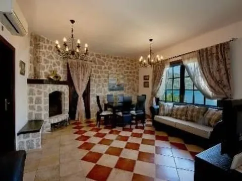Sale, house, 235m², Kostanjica, Kotor - image 4