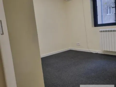 Rent, office space, 212m², Tašmajdan, Palilula Sve Podlokacije - image 15