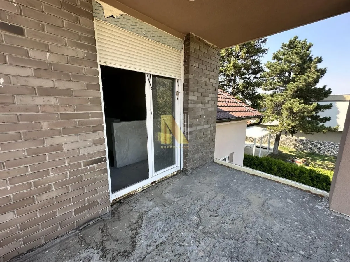 Prodaja, kuća, 321m², Sremska Kamenica, Petrovaradin