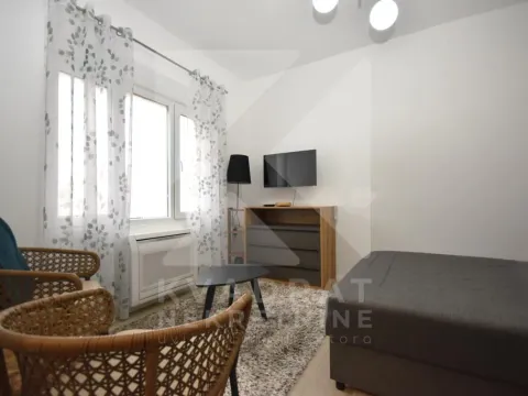 Sale, house, 180m², Nova Dalmatinska, Podgorica - image 9