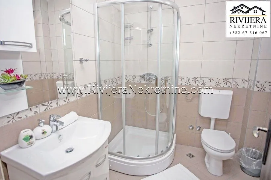 Prodaja, kuća, 272m², Baošići, Herceg Novi