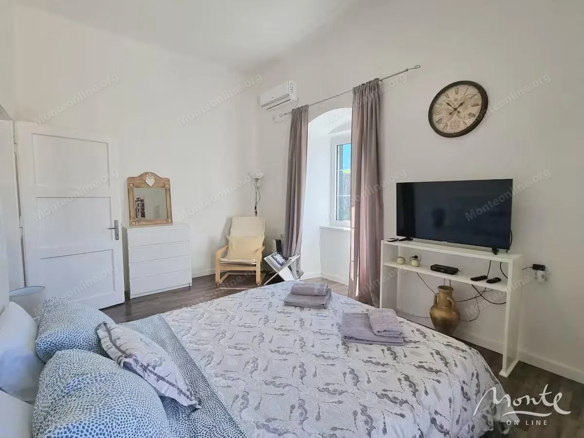 Prodaja, jednosoban stan, 34m², Grad, Kotor