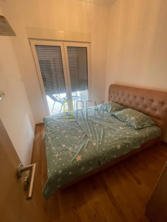 Prodaja, jednosoban stan, 40m², Pobrežje, Podgorica