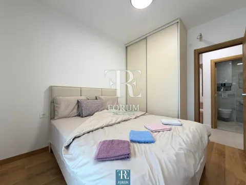 Izdavanje, jednosoban stan, 50m², City Kvart, Podgorica - image 7