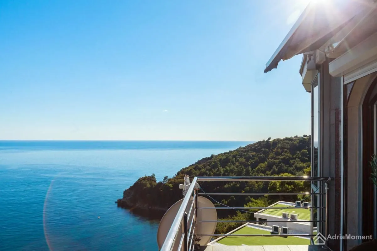 Prodaja, dvosoban stan, 129m², Budva, Crna Gora