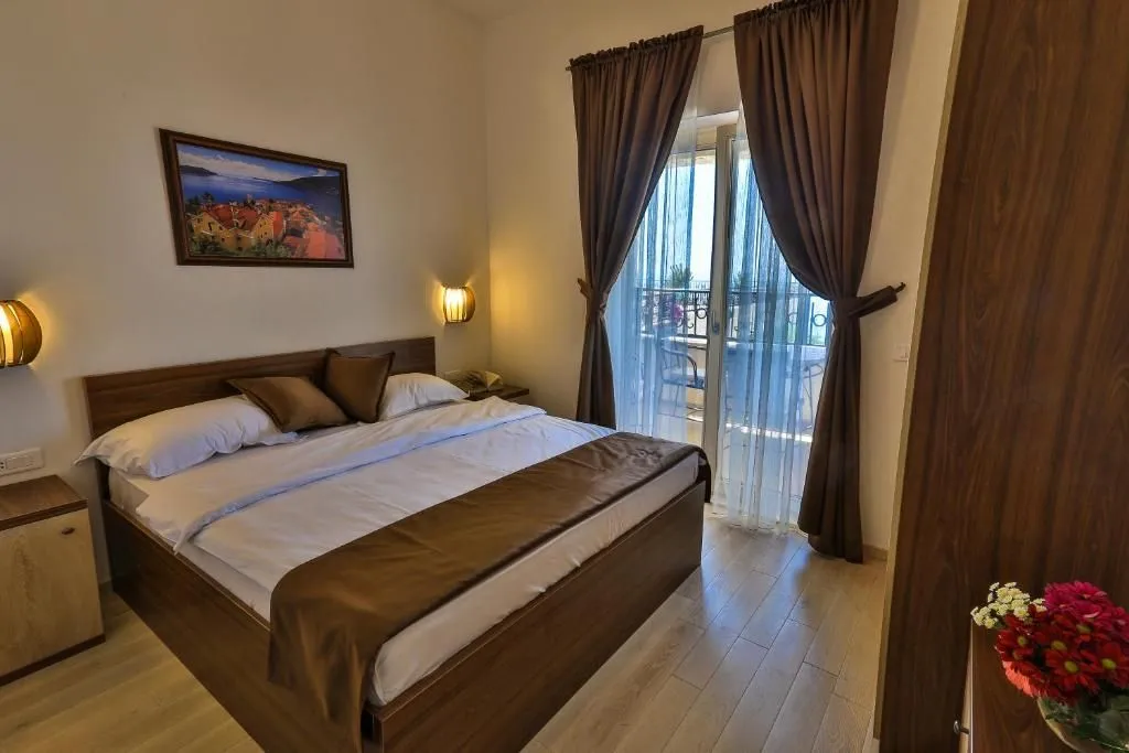 Sale, house, 150m², Reževići, Budva