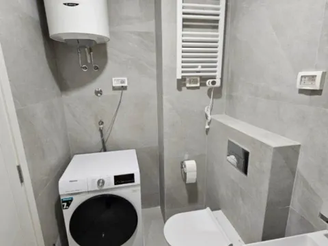 Izdavanje, jednosoban stan, 40m², Central Point, Podgorica - image 6