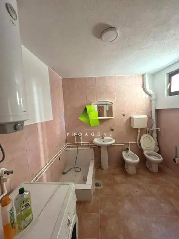 Rent, office space, 50m², Medijana, Niš