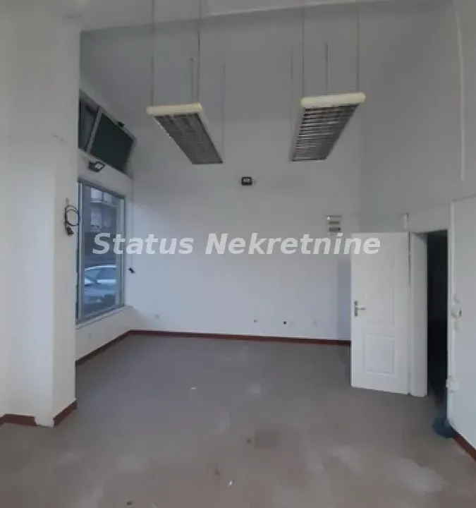Prodaja, poslovni prostor, 36m², Salajka, Novi Sad Sve Podlokacije