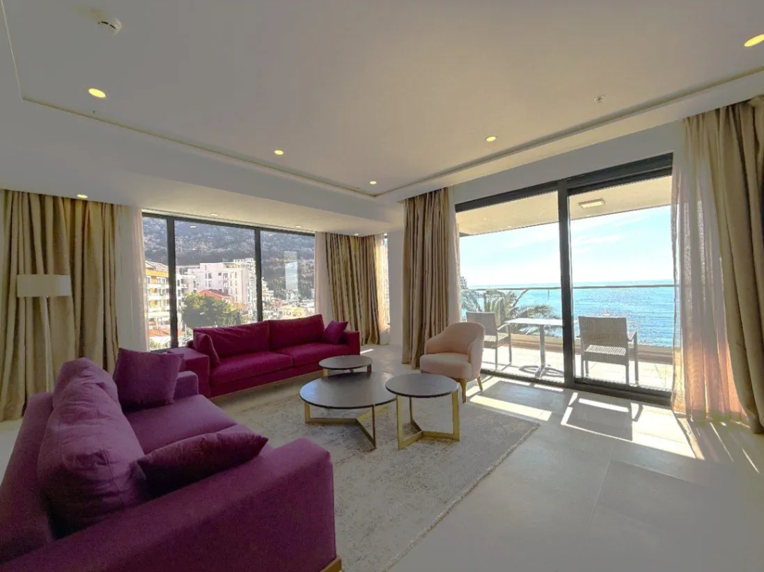 Prodaja, trosoban stan, 137m², Rafailovići, Budva