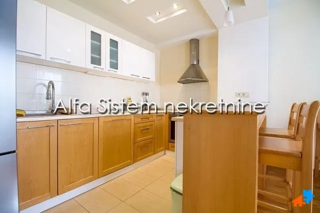Sale, three bedroom apartment, 107m², Novi Beograd Blok 67, Novi Beograd Sve Podlokacije