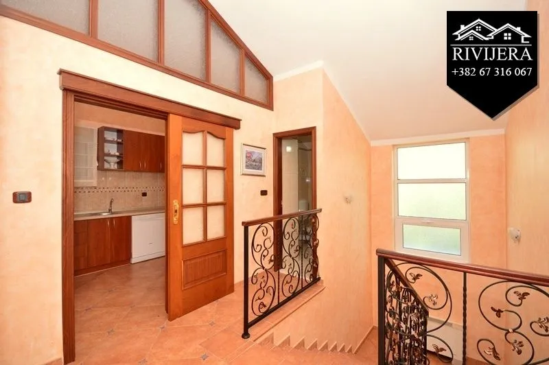 Prodaja, kuća, 399m², Topla, Herceg Novi
