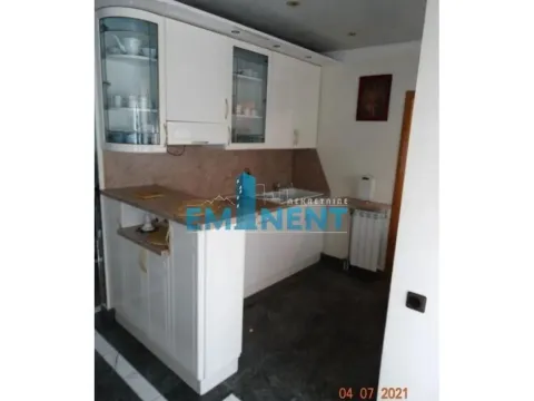 Prodaja, kuća, 300m², Sremčica, Beograd - image 12