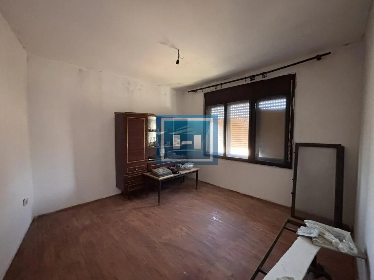 Prodaja, kuća, 360m², Šantarovac, Jagodina