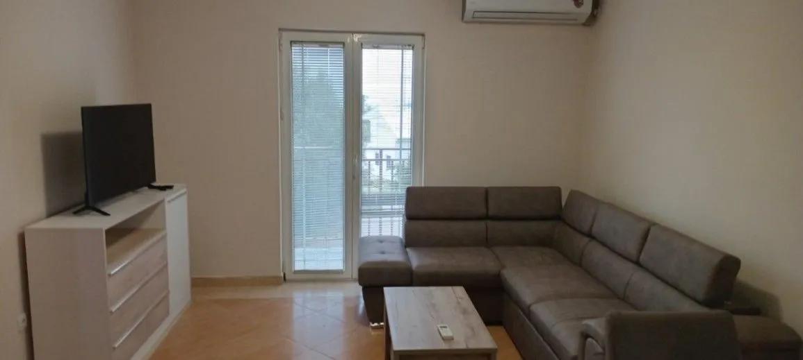 Rent, two bedroom apartment, 80m², Đuraševići, Tivat